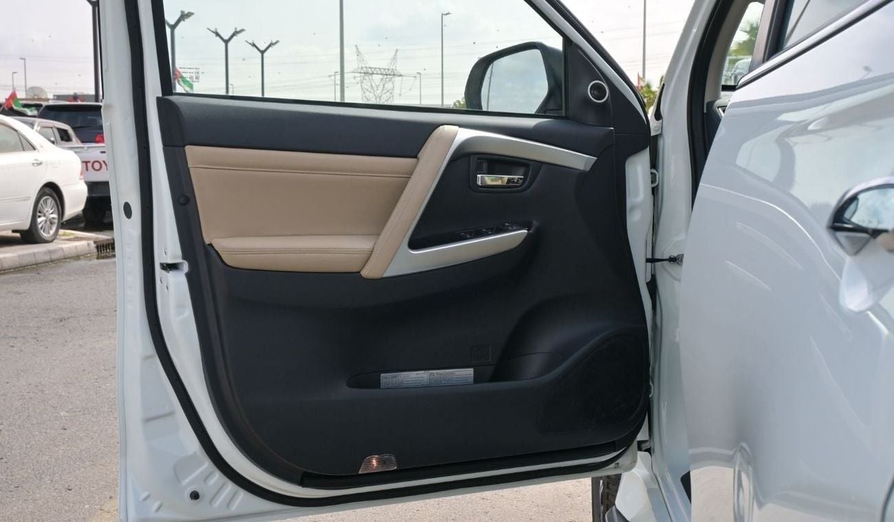 ميتسوبيشي مونتيرو سبورت Brand New Mitsubishi Montero Sport 2023 Export 3.0L A/T 4WD Petrol|White/Beige|