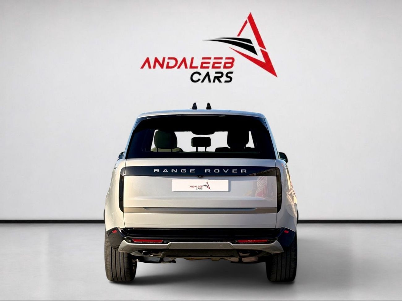 Land Rover Range Rover HSE P530 AED 8,400 P.M | 0% DOWN PAYMENT | RANGE ROVER VOGUE SE P530 | 4.4L TWIN-TURBO V8 – 523 HP |
