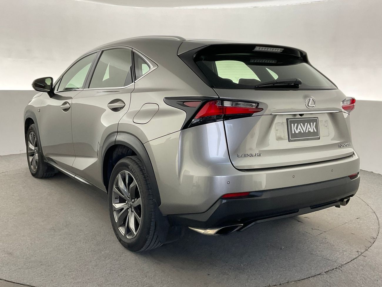 لكزس NX200t F Sport Platinum | شامل الضمان | 0 ﺪﻔﻋﺓ ﺃﻮﻟﻯ