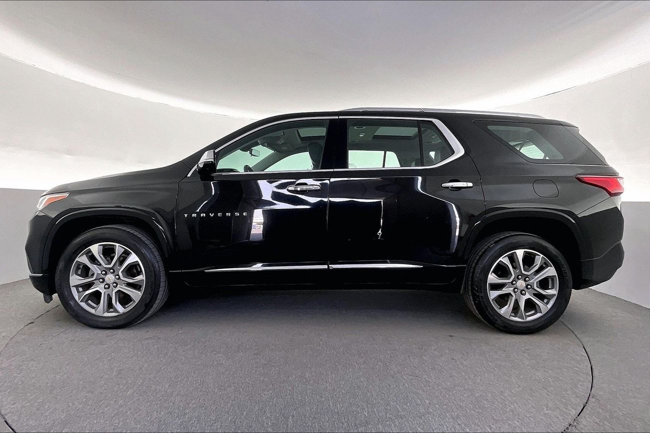 ميتسوبيشي باجيرو GLS Midline w/sunroof | شامل الضمان | 0 ﺪﻔﻋﺓ ﺃﻮﻟﻯ