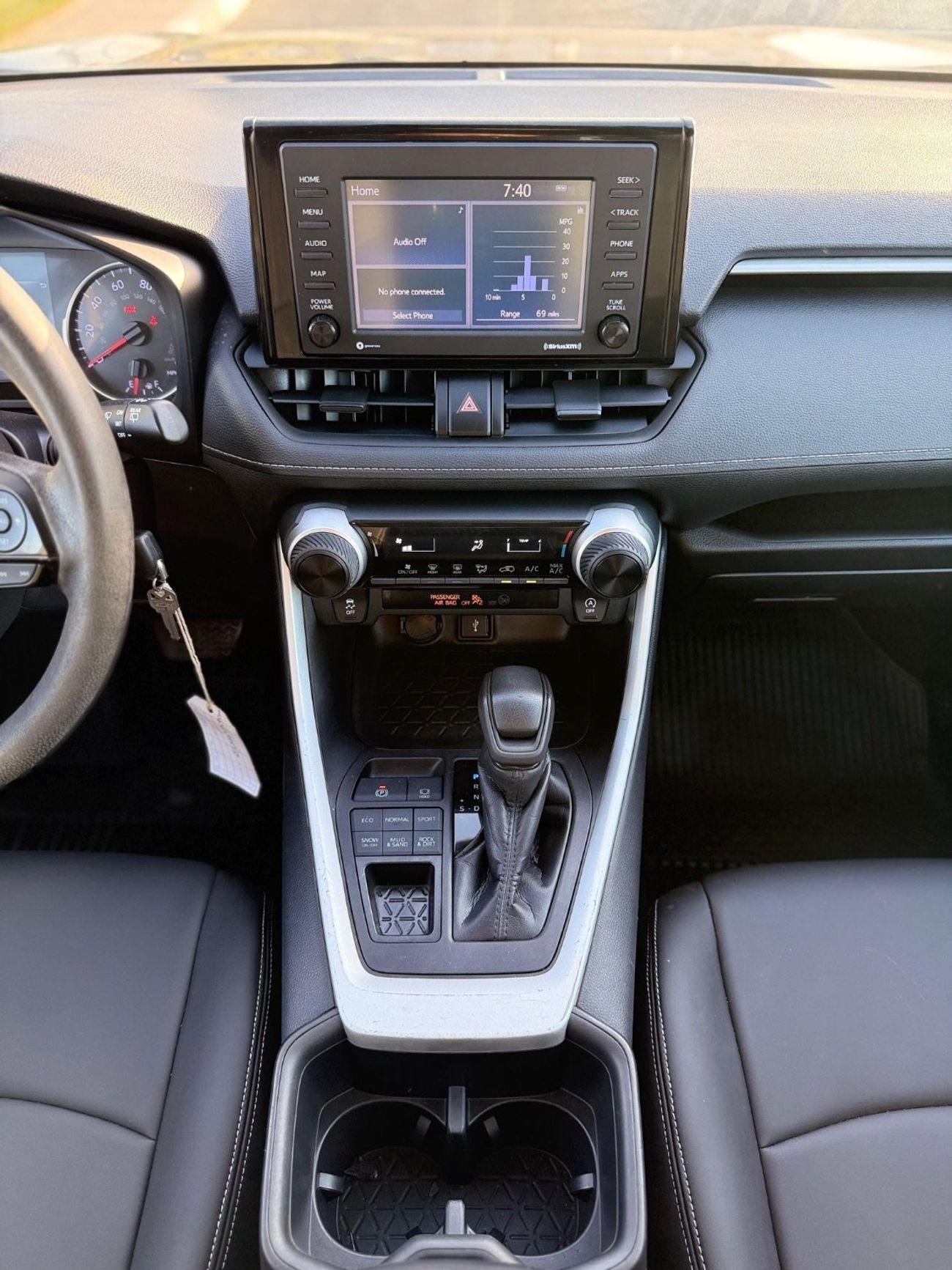 تويوتا راف ٤ 4WD 2022