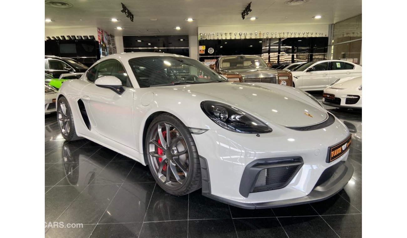 بورش كايمان GT4