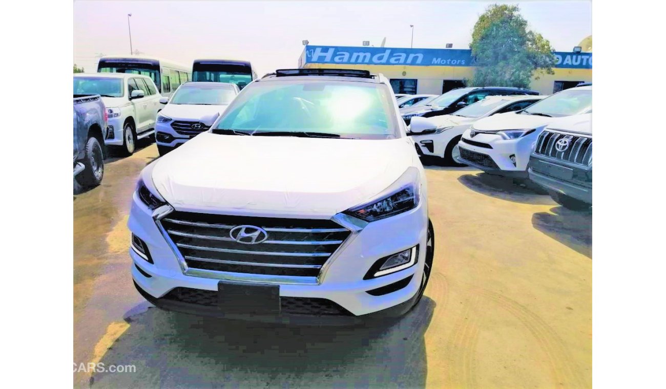 Hyundai Tucson 2.0 with sun roof