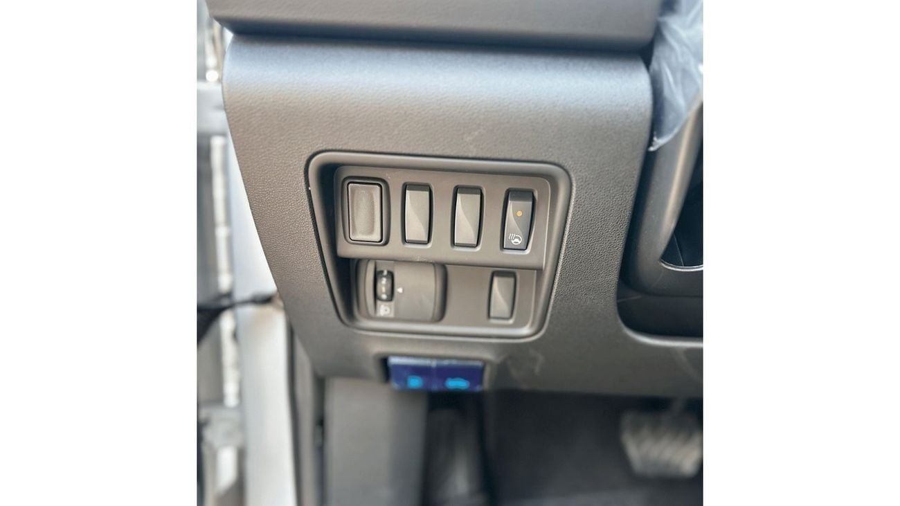 رينو كوليوس رينو كوليوس 2.5 لتر بنزين 15,000كلم موديل 2022