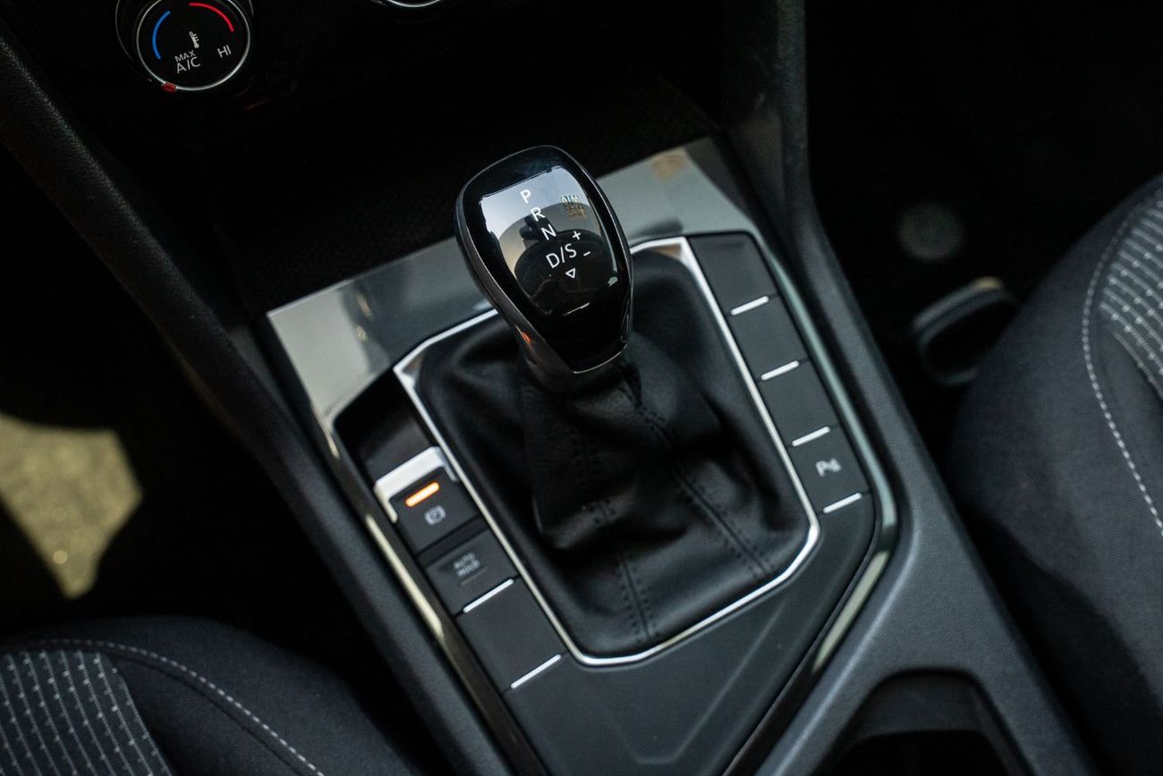 Volkswagen Tiguan Trendline Agency Warranty Full Service History 1.4L 2024 Low Mileage GCC