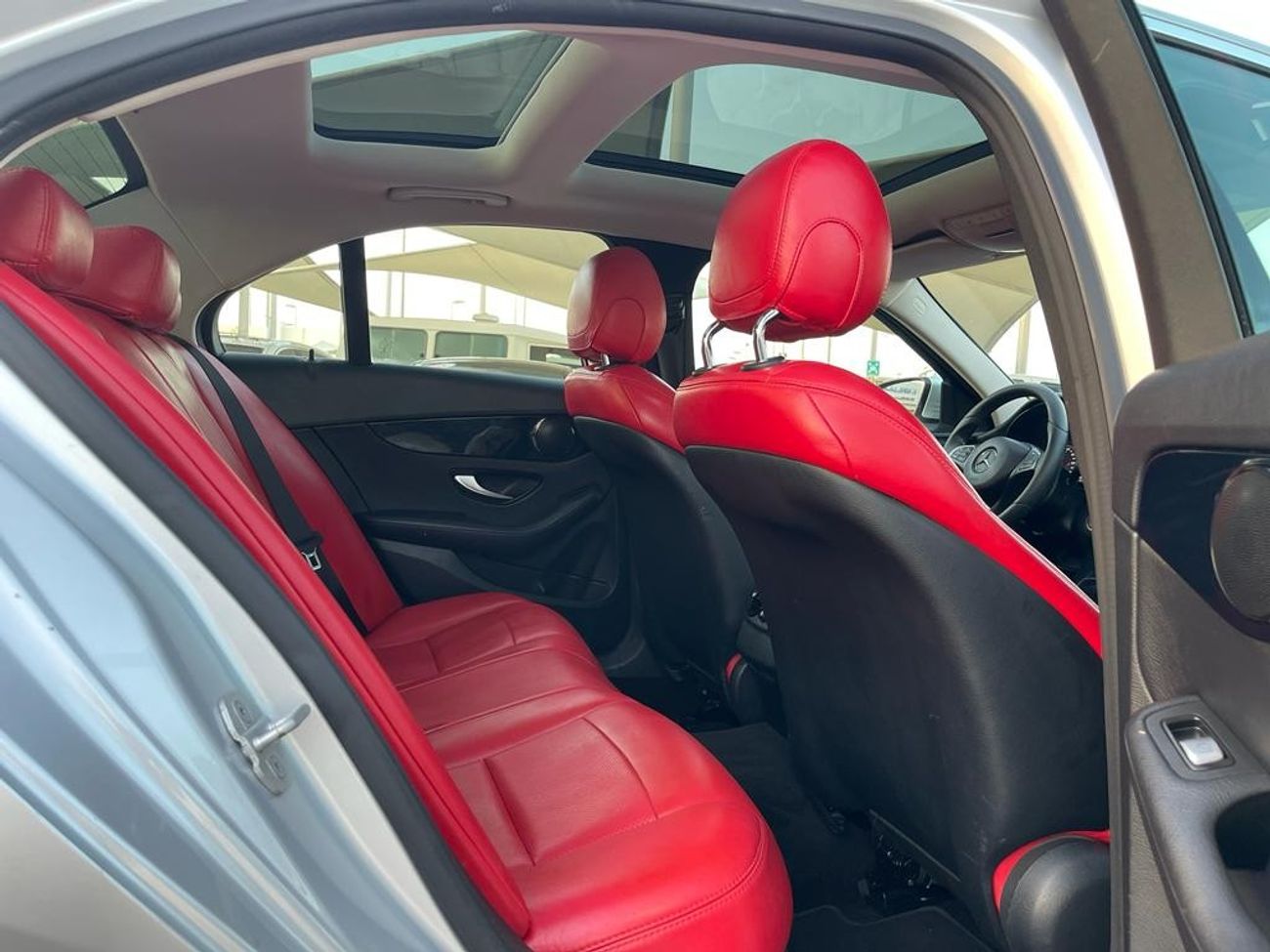 مرسيدس بنز C 200 AMG باك