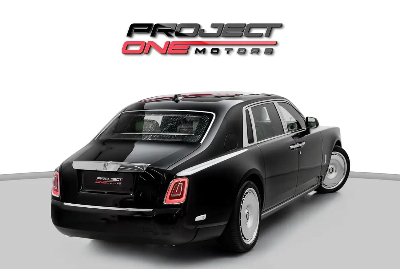 رولز رويس فانتوم EWB WITH WARRANTY AND SERVICE CONTRACT