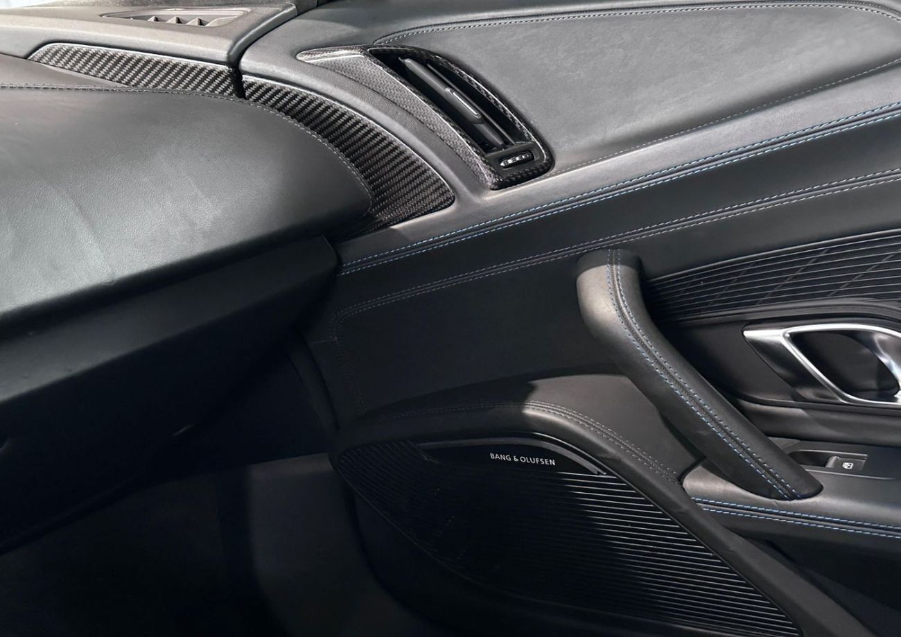 أودي R8 V10 Plus Performance parts 5.2L