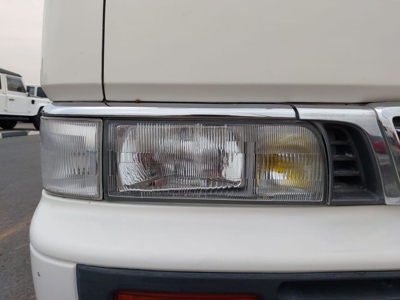 Nissan Caravan NISSAN CARAVAN VAN RHD 2000 MODEL 3.1 L DIESEL AUTOMATIC(PM010502)