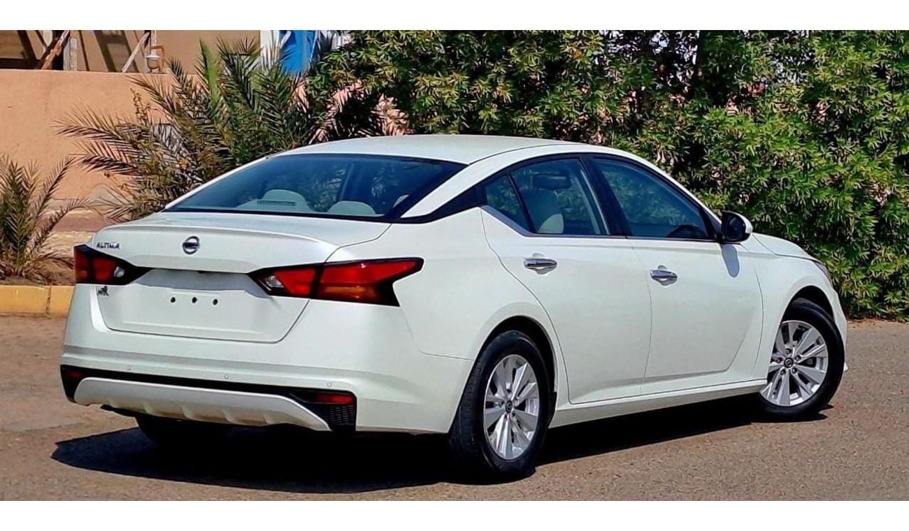 Nissan Altima 2.5 SV 2020 2.5L GCC (860/-MONTHLY)