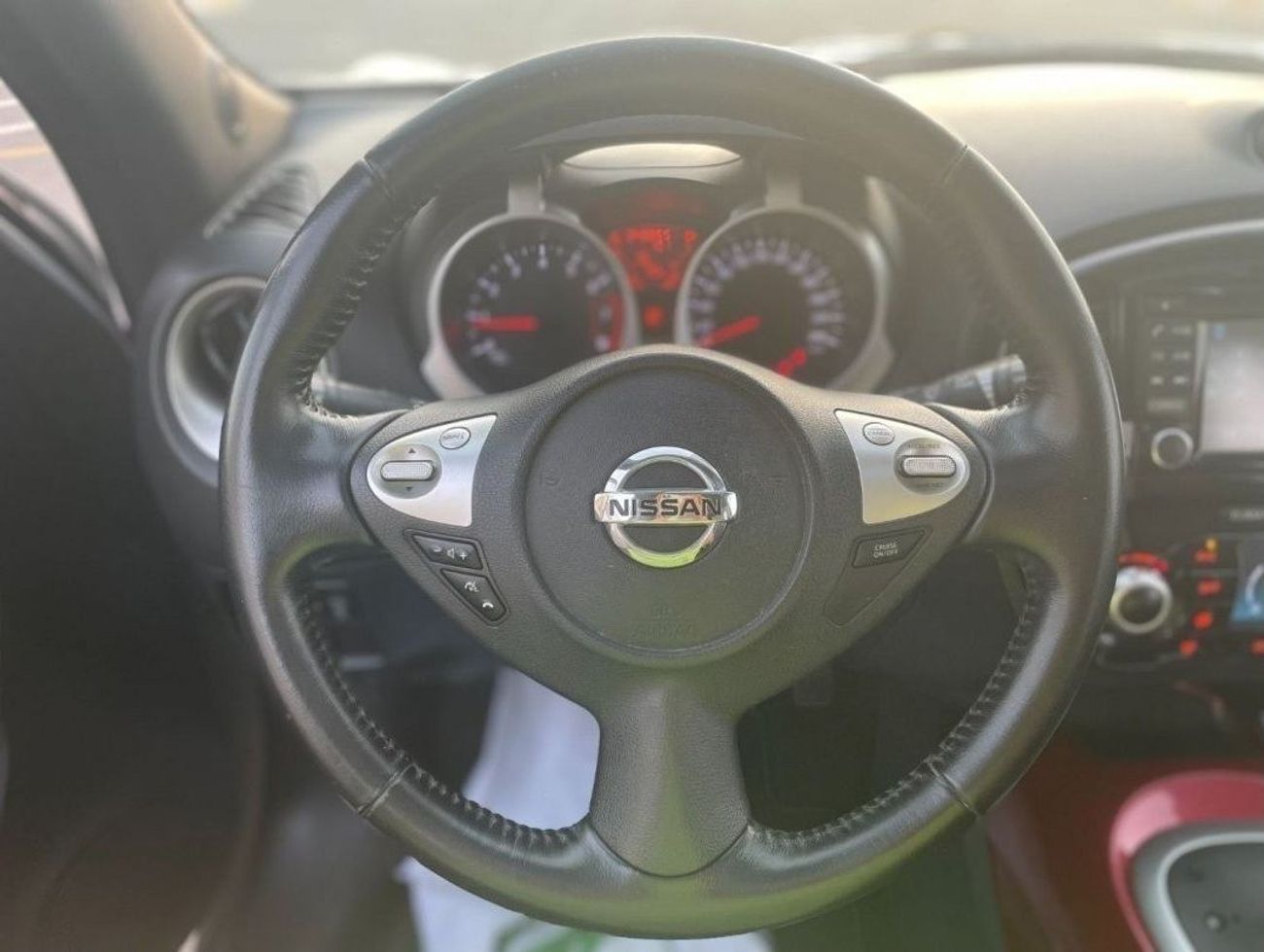 نيسان جوك SV موديل 2016 ماكينة 1600 سي سي - بحالة ممتازة جدا / مواصفات خليجية