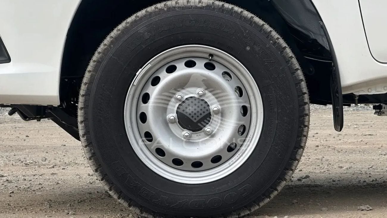 تويوتا هيلوكس DLX Toyota Hilux 2.4L Country TURBO ABS P.WIND, C.LOCK MT