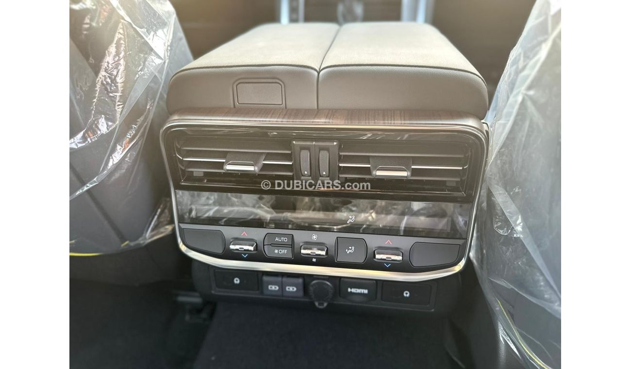 Toyota Land Cruiser TOYOTA LANDCRUISER 3.5 VX WITH MEMMORY SEATS BLACK 2023 * EXPORT ONLY AFRICA *