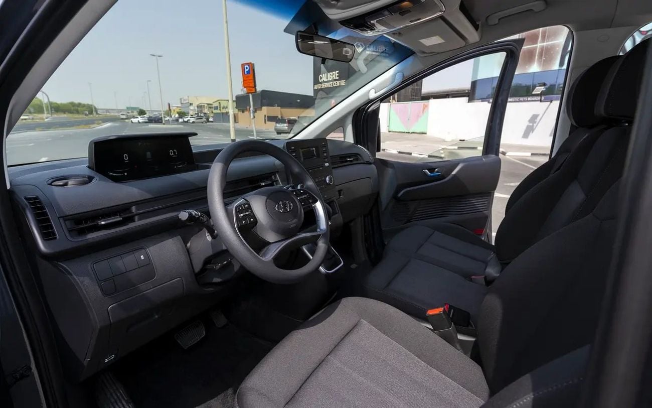 Hyundai Staria Comfort 3.5L (9 Seater)