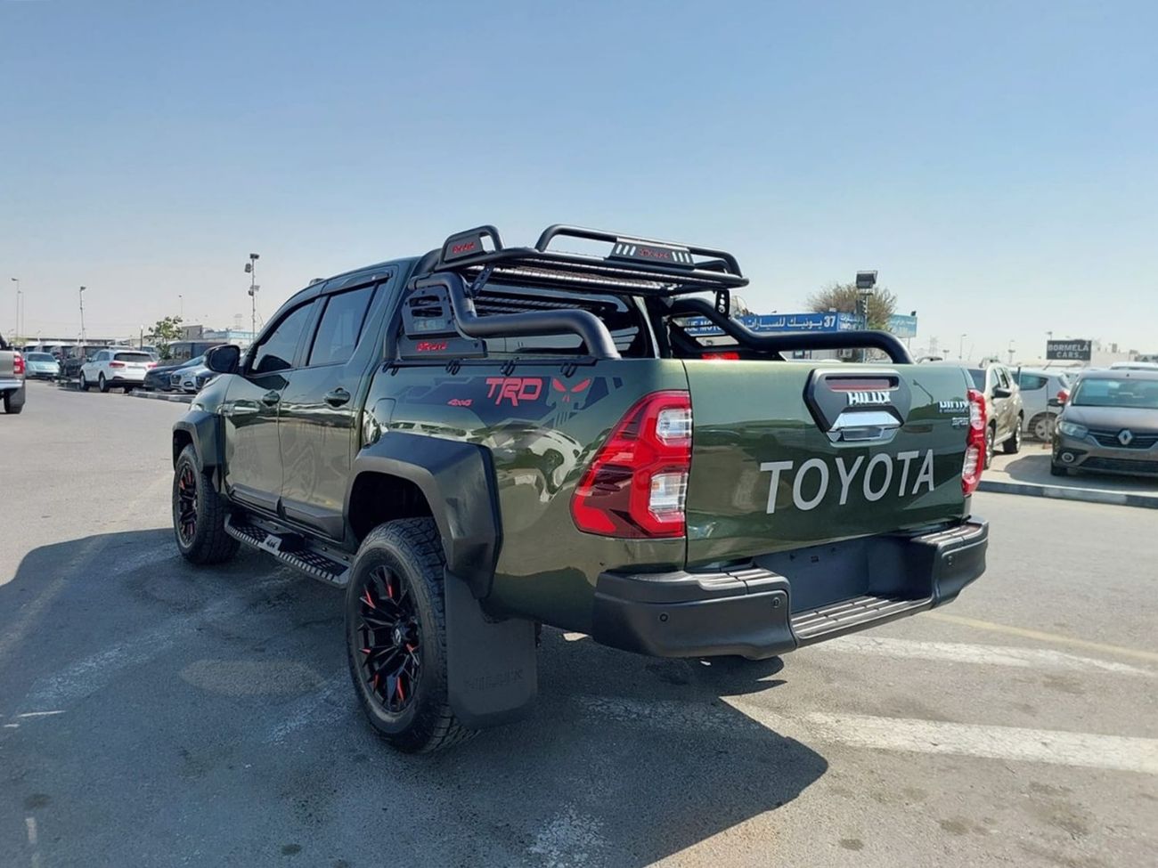 Toyota Hilux (RAMADAN OFFER) TOYOTA HILUX PICKUP RHD 2023 MODEL 2.8 L DIESEL AUTOMATIC(PM91809)