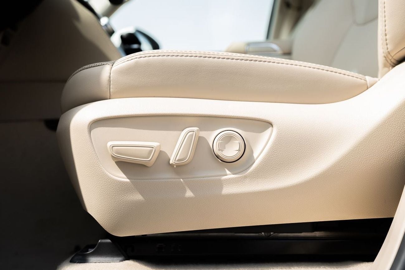 تويوتا لاند كروزر GXR HEV MAX 3.5L V6 Hybrid 2026