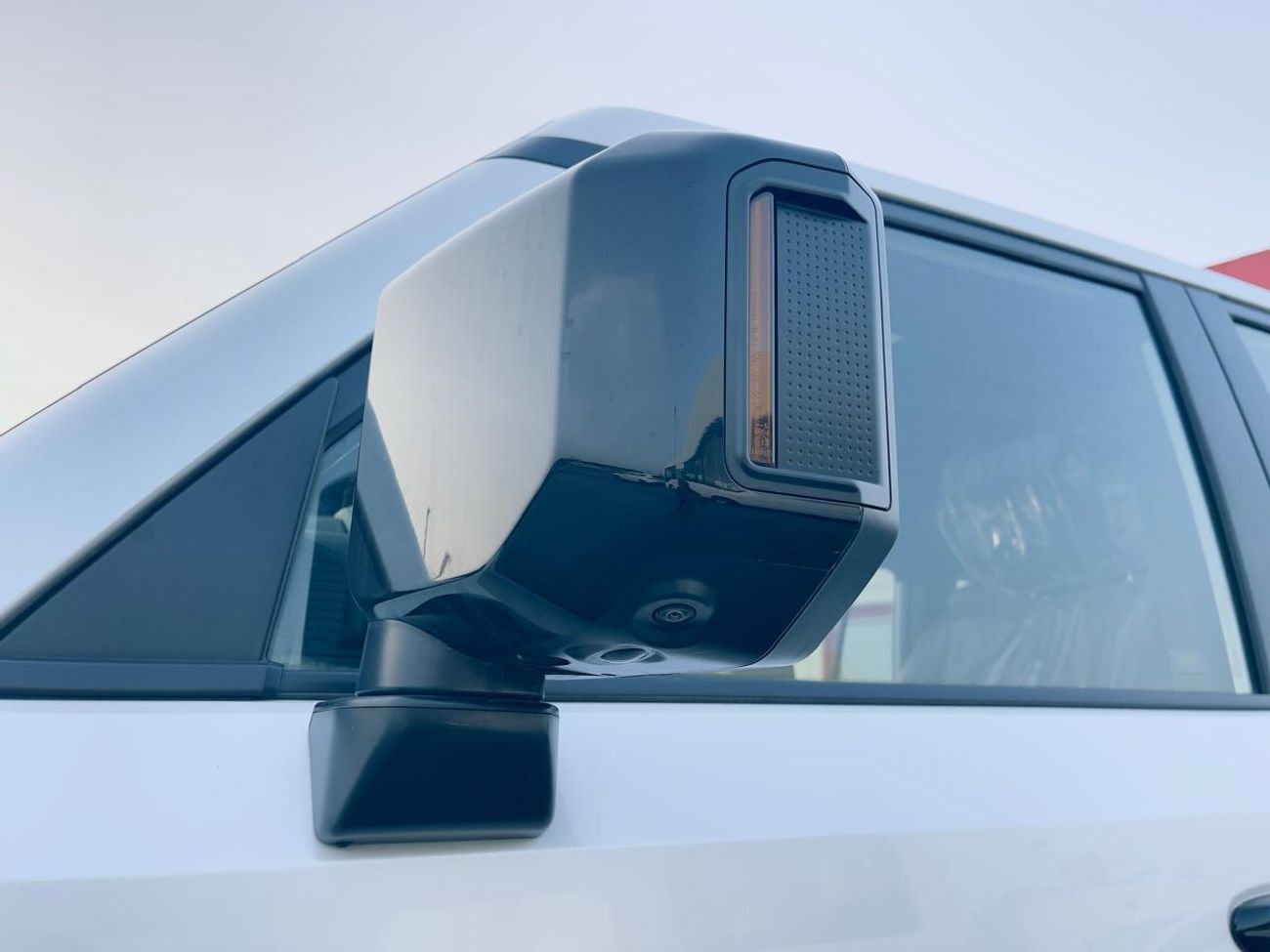 تويوتا برادو adventure 2.8l