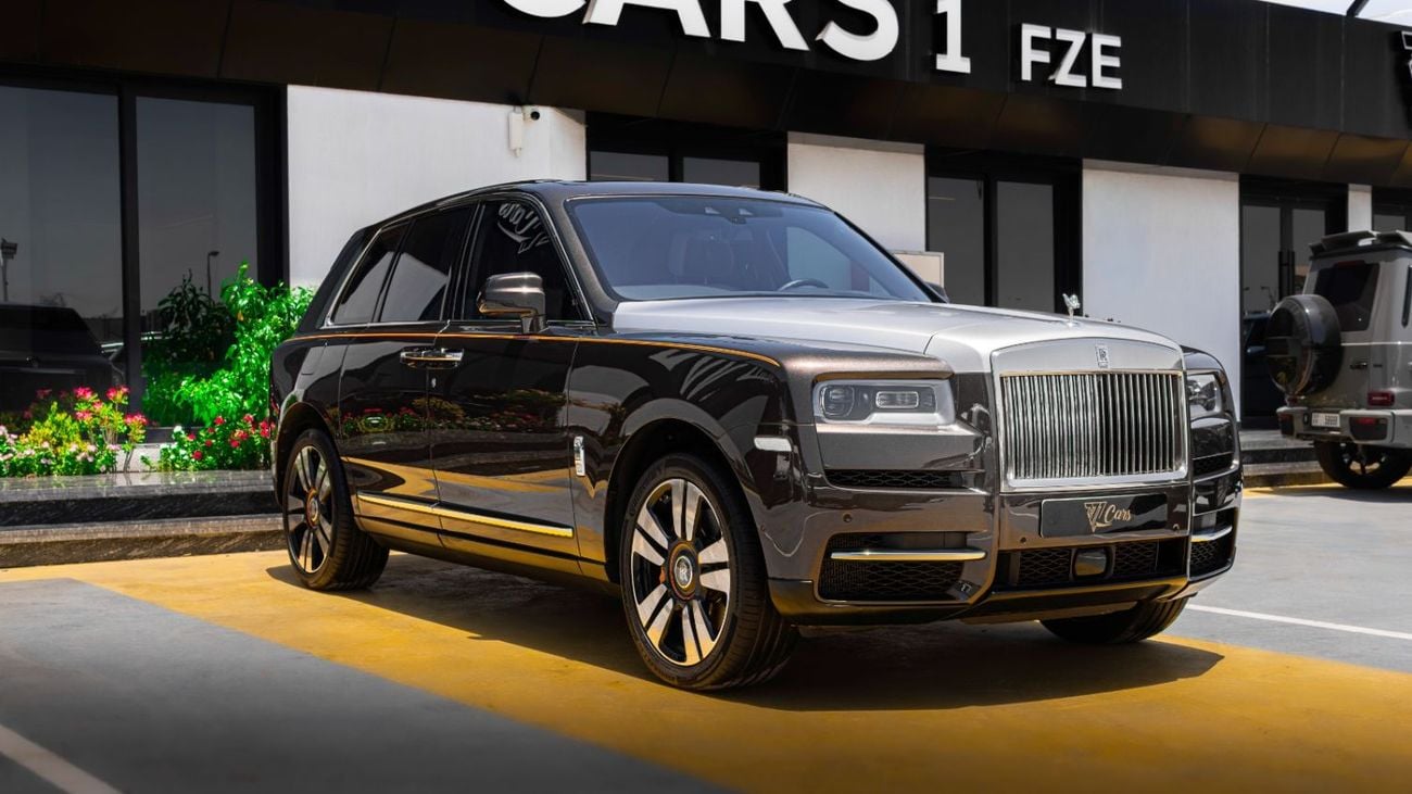 Rolls Royce Cullinan STD 2023 GCC 4 SEATS VIP DEALER WARRANTY AND SERVICES