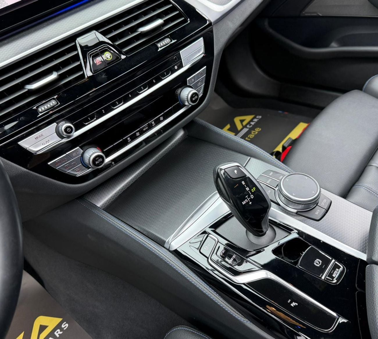 بي أم دبليو 530i 2023 BMW 530i M-Sport, 2027 BMW Warranty + Service Pack, Full BMW Service History, Low Km, GCC