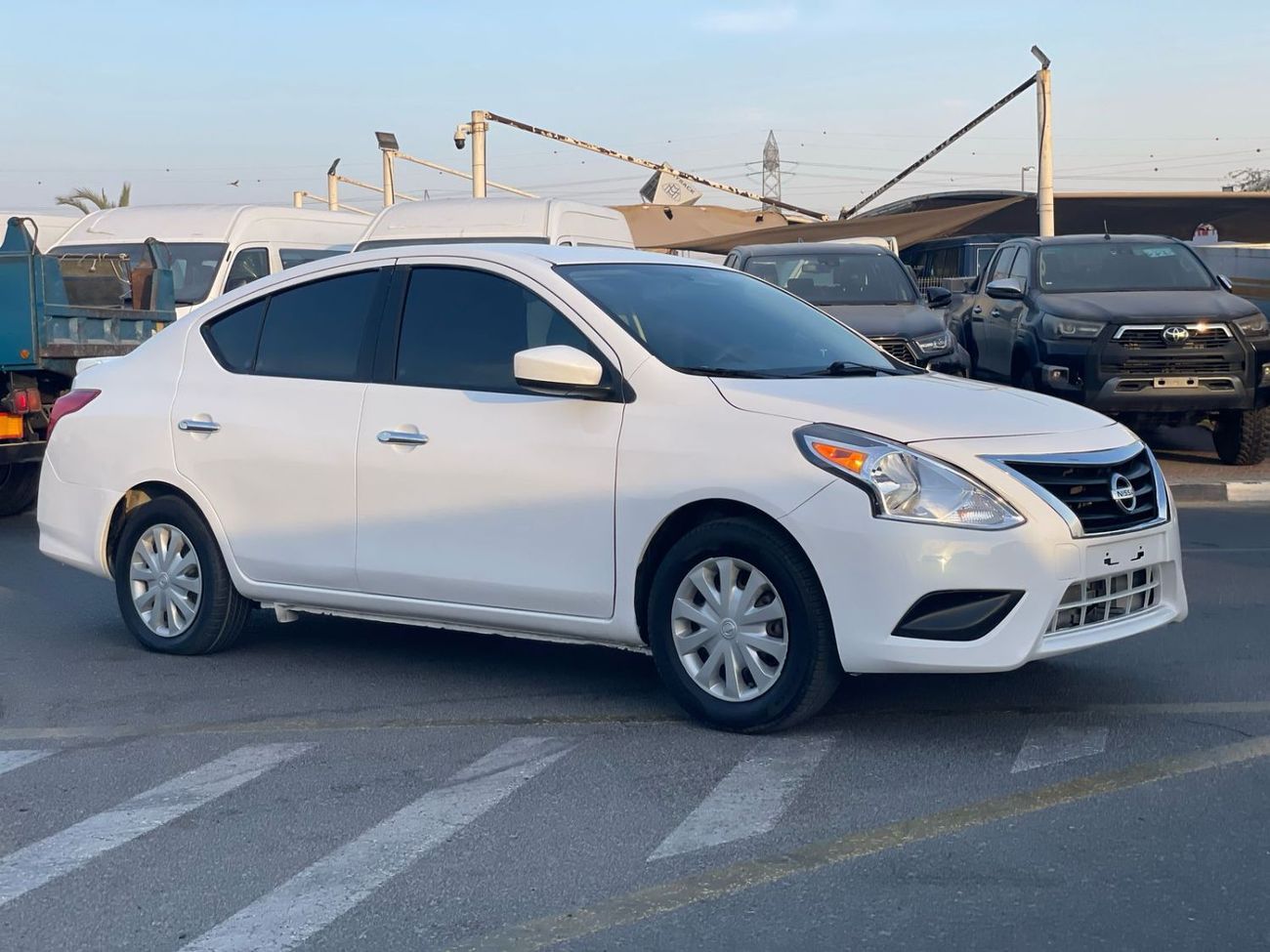 Nissan Versa 2018 Nissan Versa (Sunny) SV 1.5L V4 MidOption  Economical