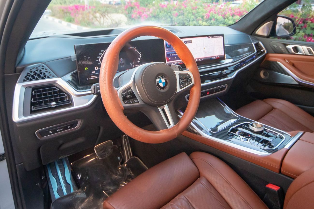 بي أم دبليو X7 xDriveM60i (6 Seats)