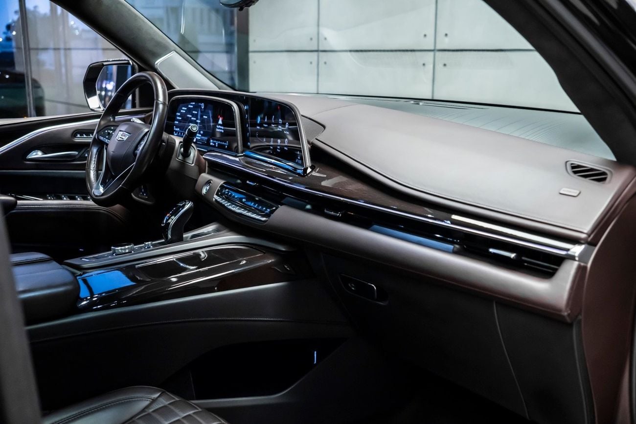 Cadillac Escalade Sport Platinum 6.2L 4WD