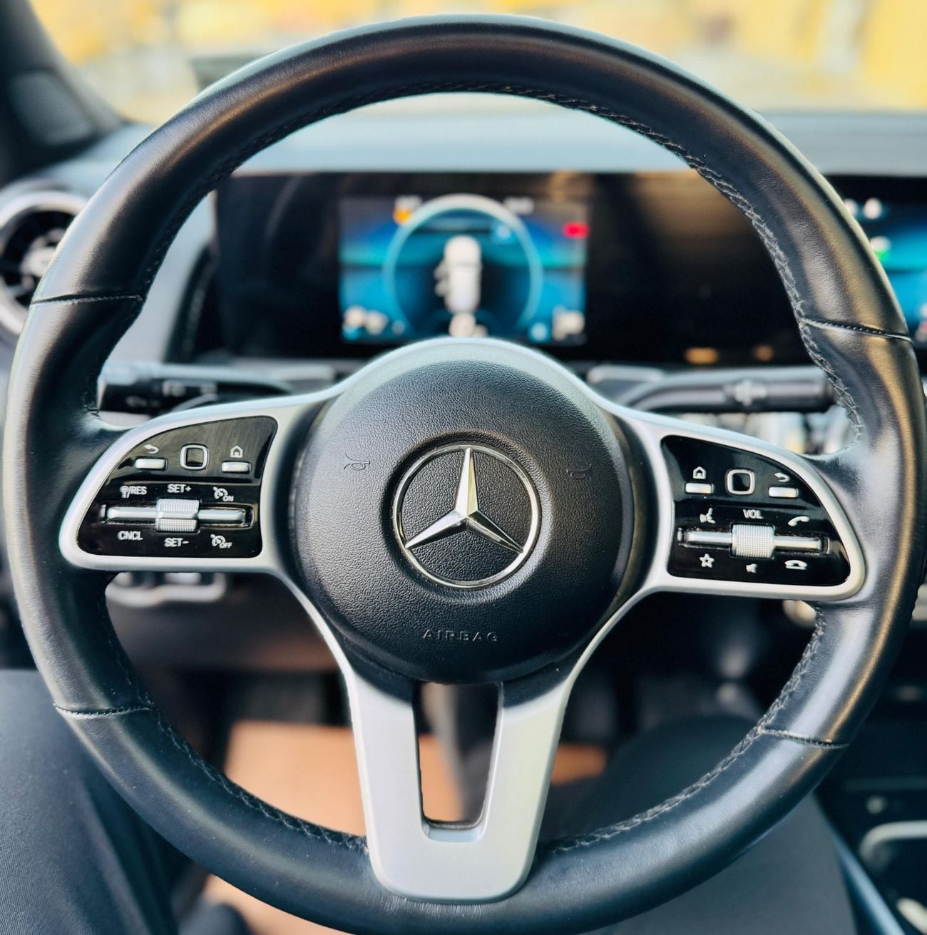 Mercedes Benz GLB250 4MATIC