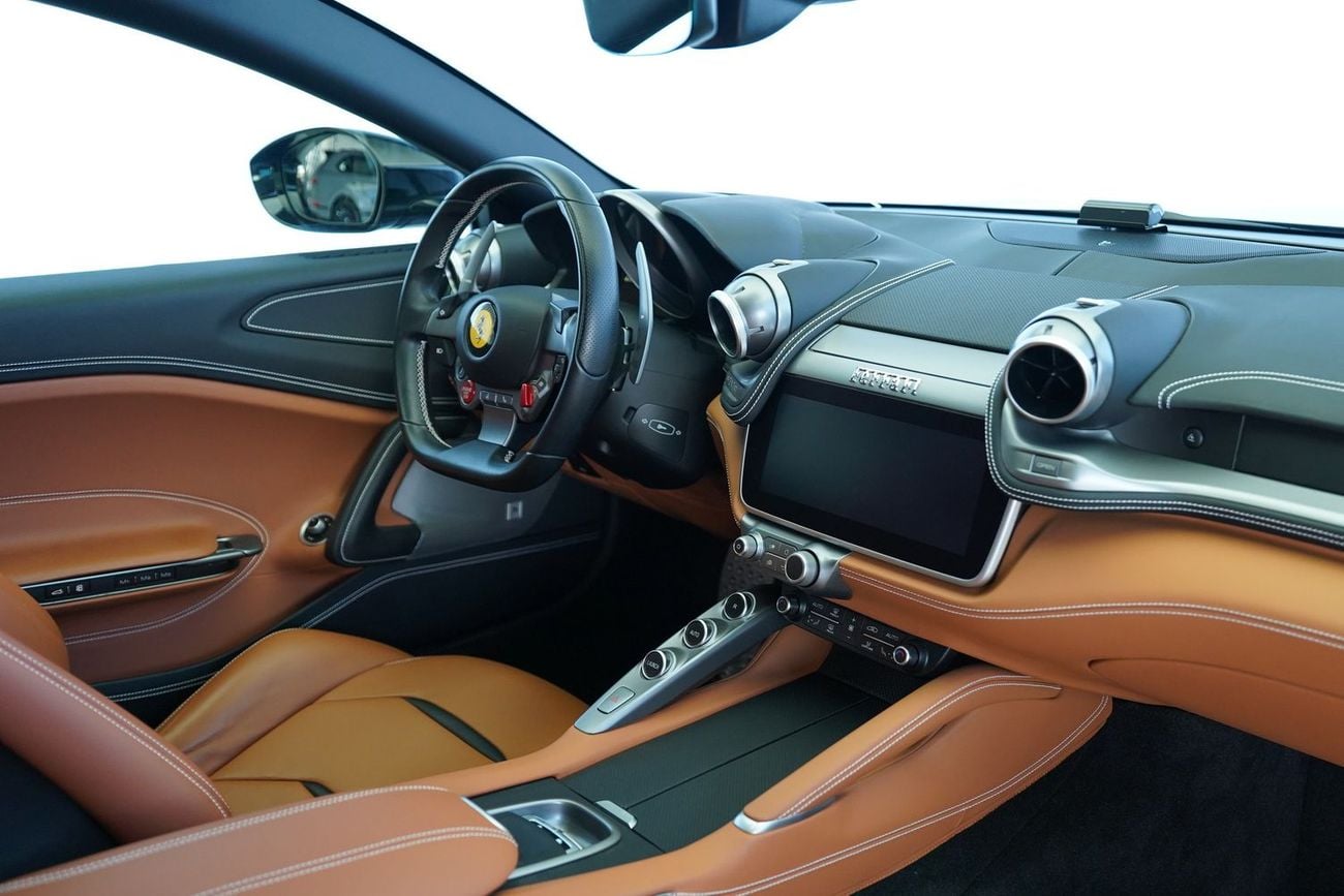 Ferrari GTC4 Lusso T