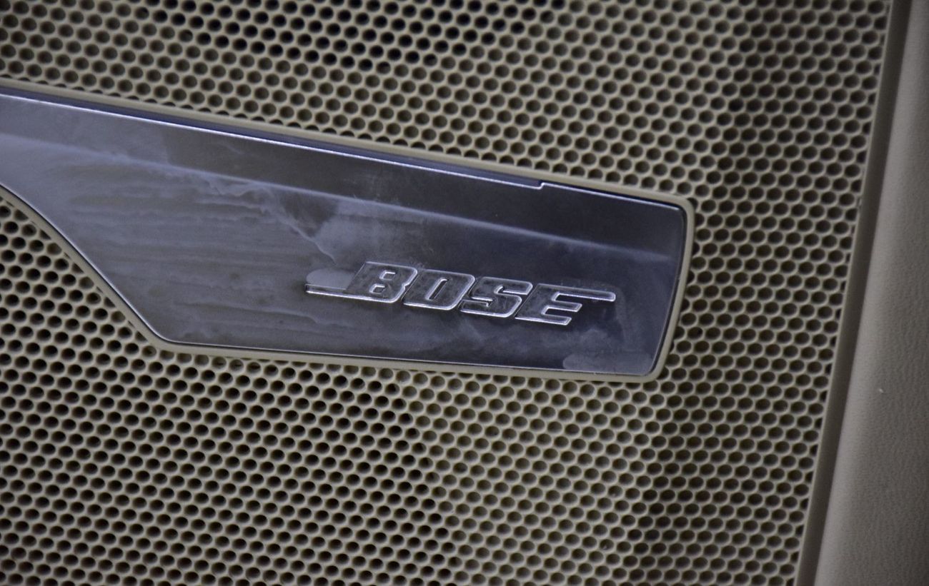 Audi Q7 EXCELLENT DEAL for our Audi Q7 TDi QUATTRO ( 2016 Model ) in Black Color European Specs