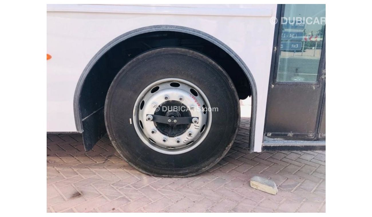 تاتا ستاربس Non AC 66 Seater 5883CC