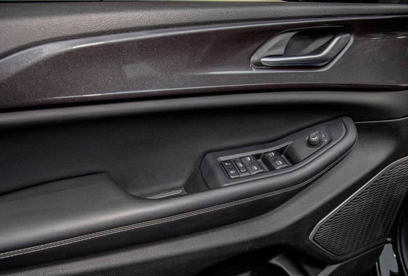 جيب جراند شيروكي Altitude 3.6L