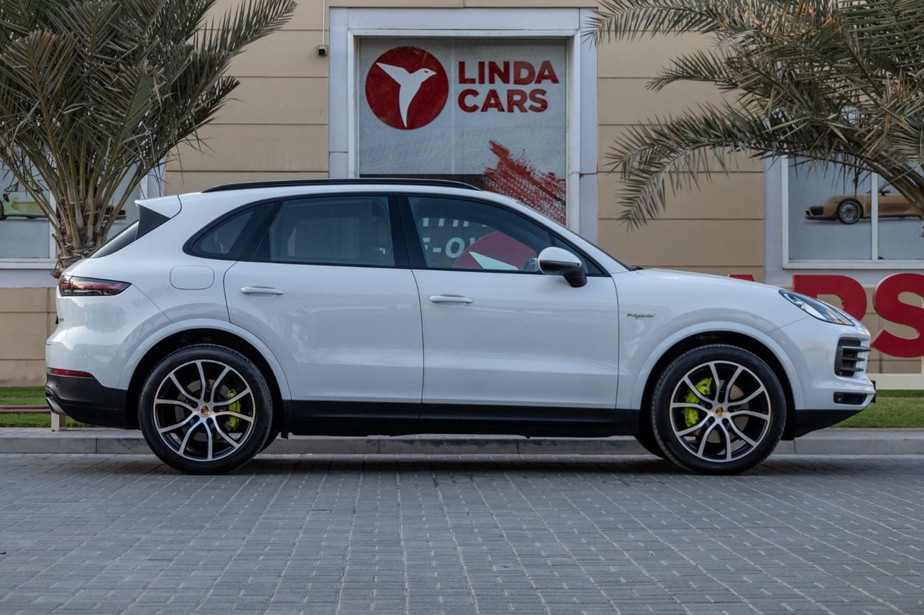 Porsche Cayenne E-Hybrid 3.0L (355 HP)