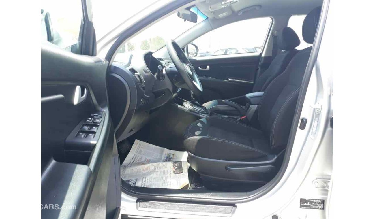 Kia Sportage سياره نظيفه جدا بحاله ممتازه بدون حادث ضمان شاسيه جير ماكينه