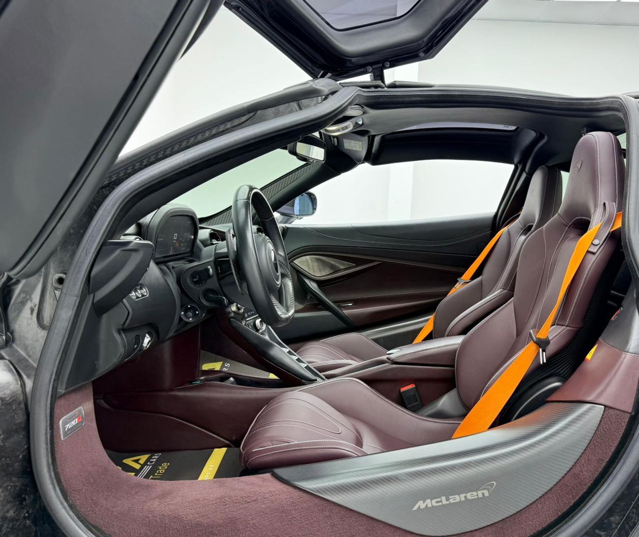 McLaren 720S LUXURY 2018 McLaren 720S Luxury, McLaren Warranty+Service Contract+Full Service History, GCC