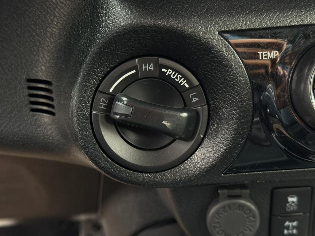 Toyota Hilux TOYOTA HILUX GR 4.0L 2026 GCC V6