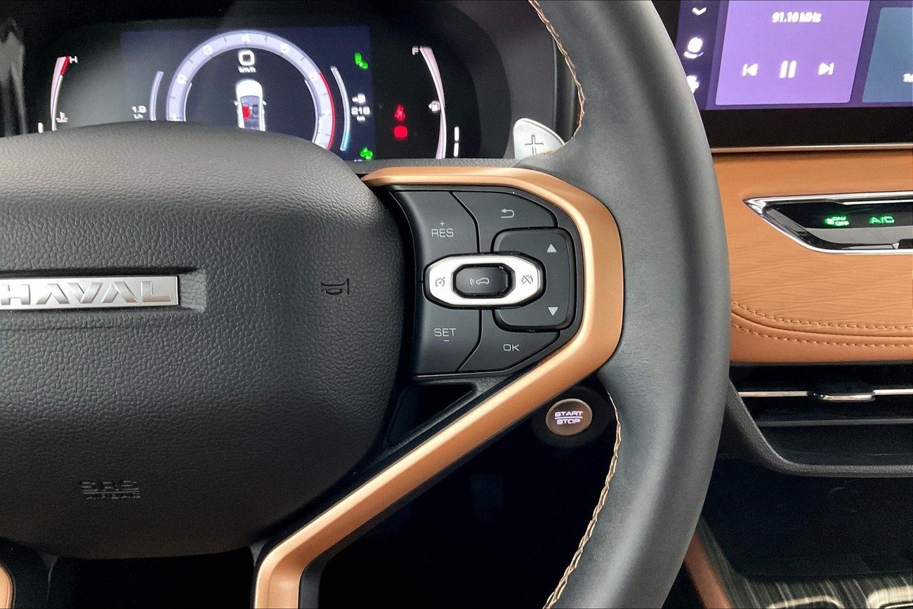 Infiniti QX70 Luxury / Luxe Sensory | 1 year free warranty | 0 Down Payment