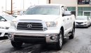 تويوتا تاندرا Pre-owned Toyota Tundra for sale in Sharjah. White 2012 model, available at Wael Al Azzazi Sharjah. 