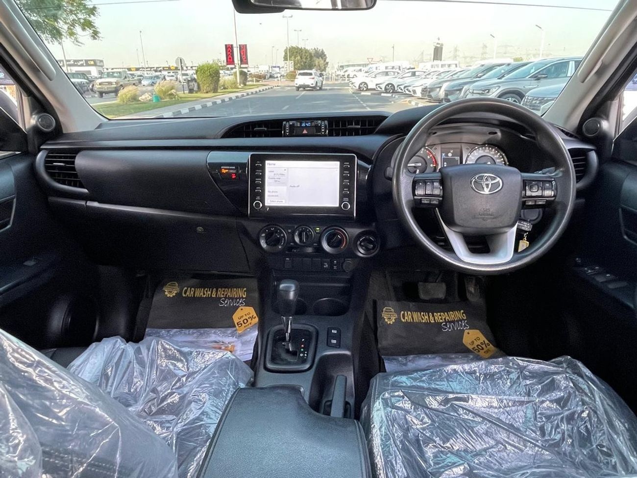 تويوتا هيلوكس diesel 2.8 liter automatic right hand drive leather seats with back camera