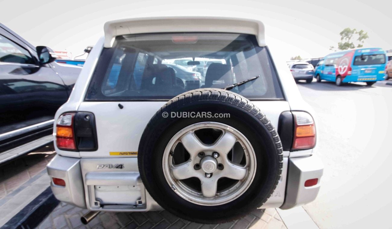 Toyota RAV4 left hand drive with sunroof