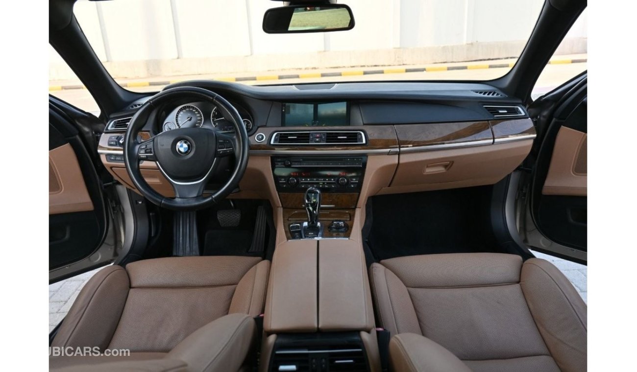 BMW 750Li 2012 GCC VERY GOOD CONDITION WITHOUT ACCIDENT