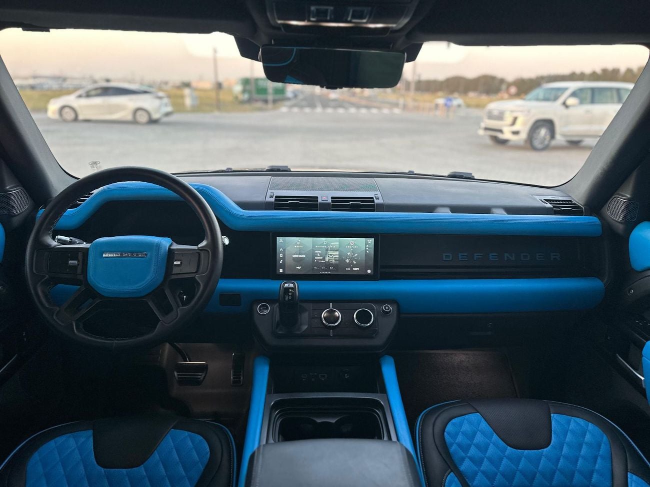 لاند روفر ديفندر 110 HSE P400 3.0L