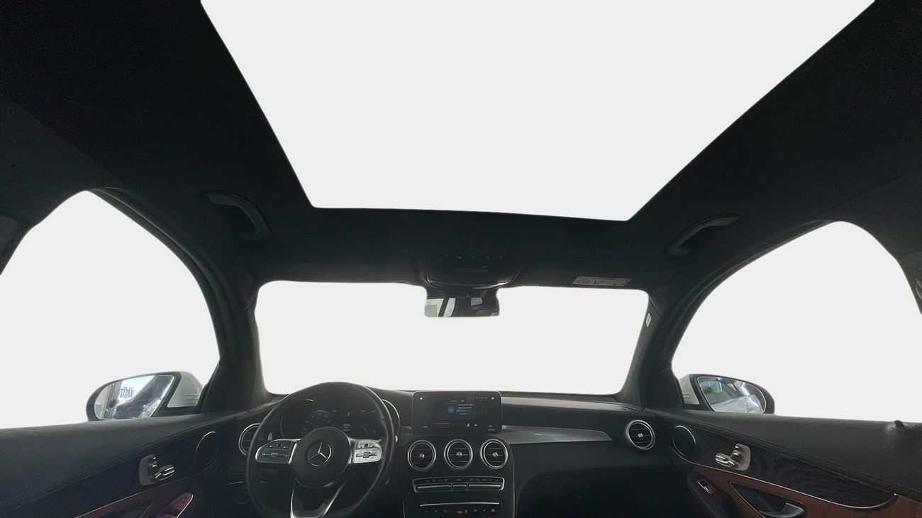 مرسيدس بنز GLC 200 Premium+ | upto AED 20,000 Ramadan Discount | شامل الضمان | 0 ﺪﻔﻋﺓ ﺃﻮﻟﻯ