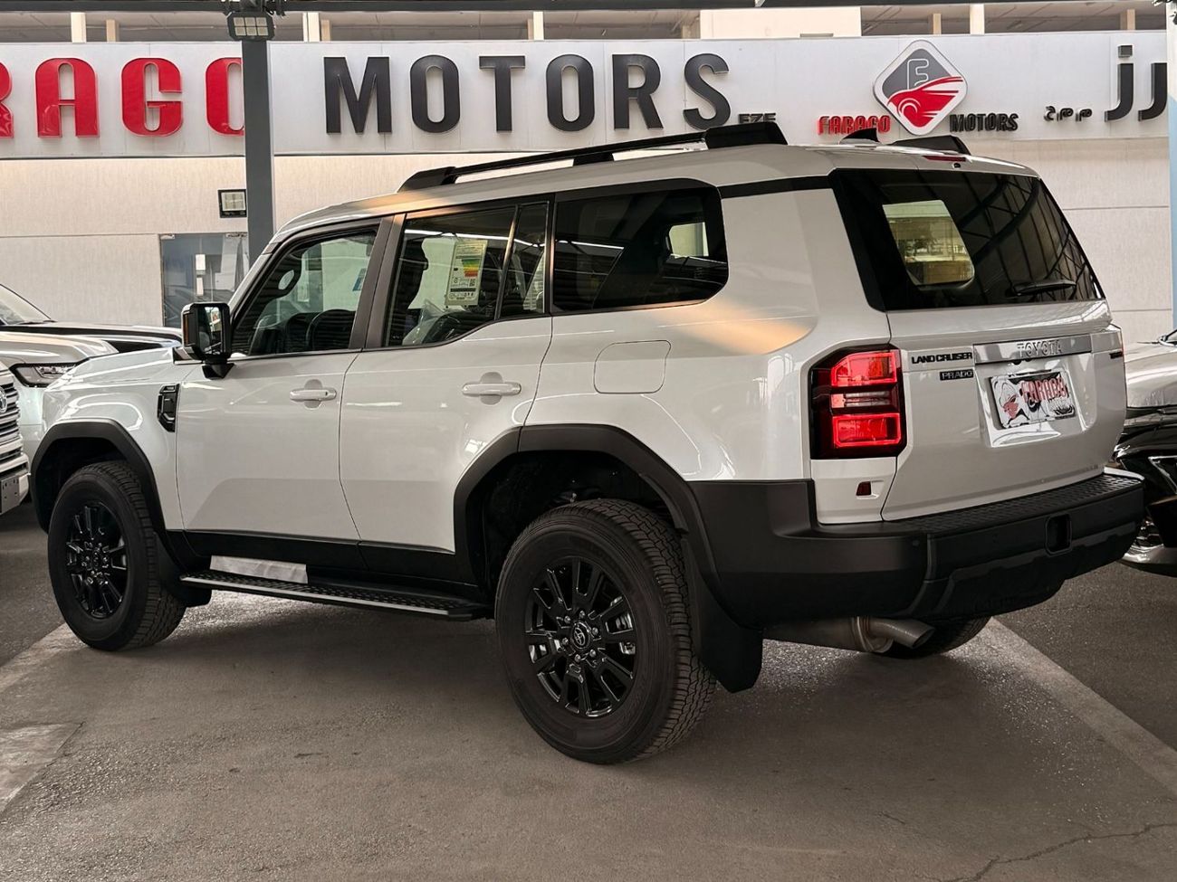 Toyota Prado 2.4 TURBO SUNROOF BLACK INTERIOR  **EXPORT ONLY**التصدير فقط خارج الخليج**