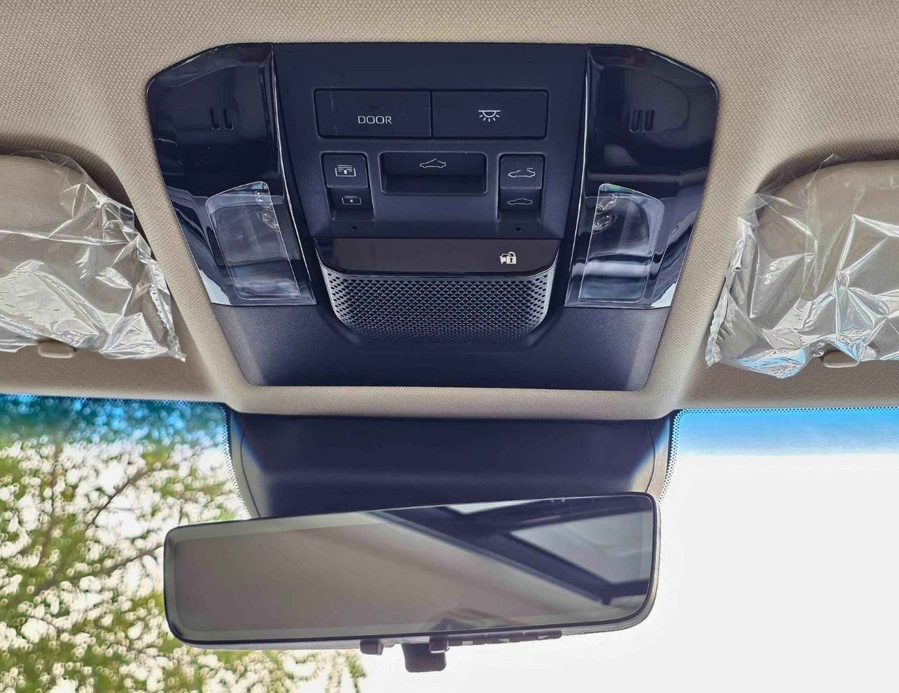 تويوتا برادو LUXURY TURBO/ 2.4L V4 PETROL/ 360* WITH HEADUP DISPLAY/ RADAR/ PANORAMIC (CODE # PPLX1)