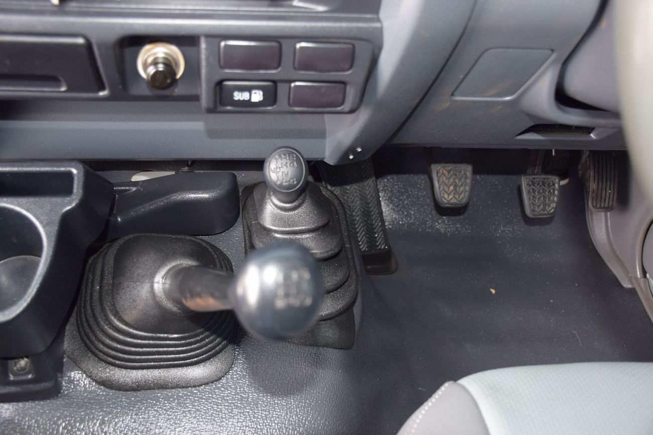 Toyota Land Cruiser Pick Up PICKUP DLX 4.5L PICKUP 4.5L