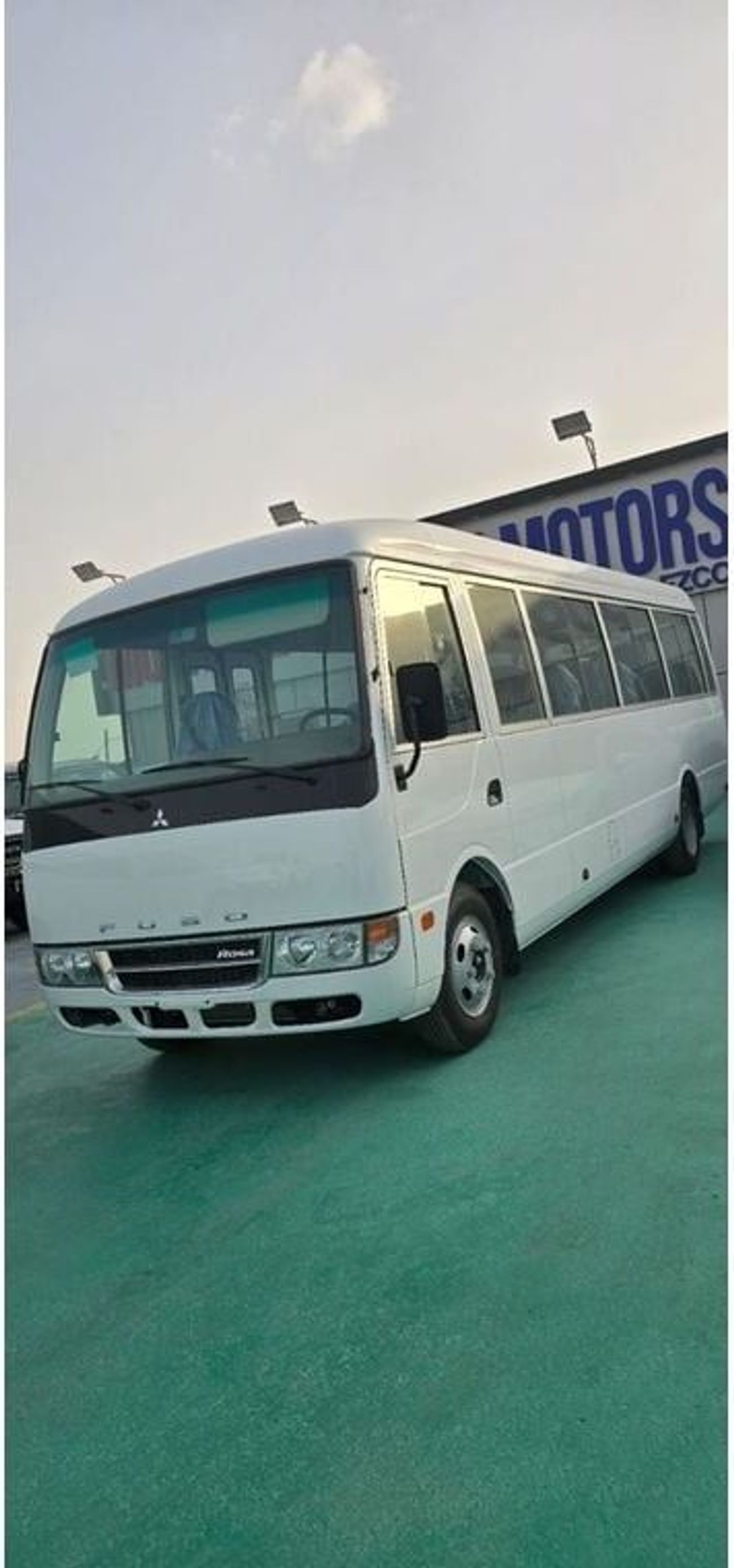 Mitsubishi Rosa 4.2L DIESEL 30 SEATS 2024