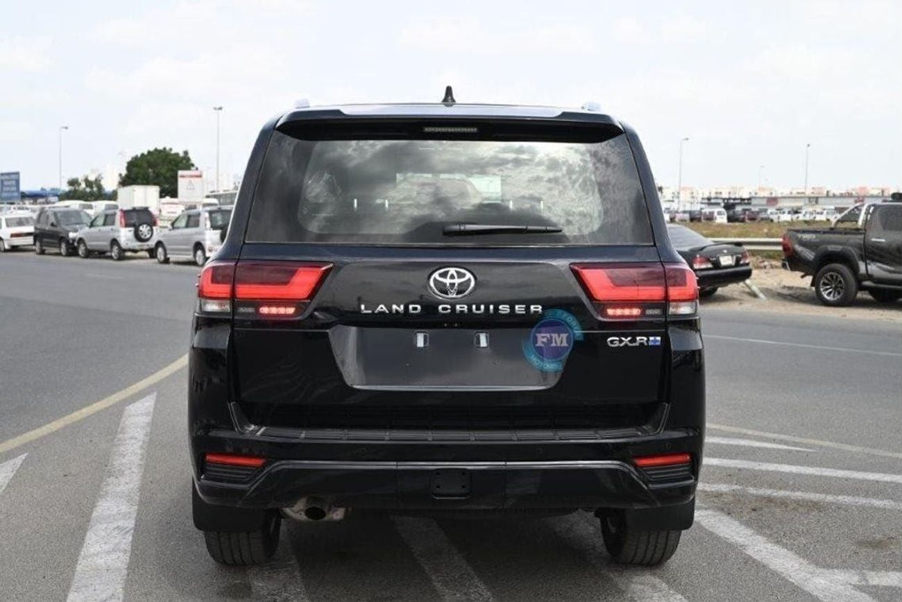 تويوتا لاند كروزر 300 GXR 4.0L Petrol Automatic