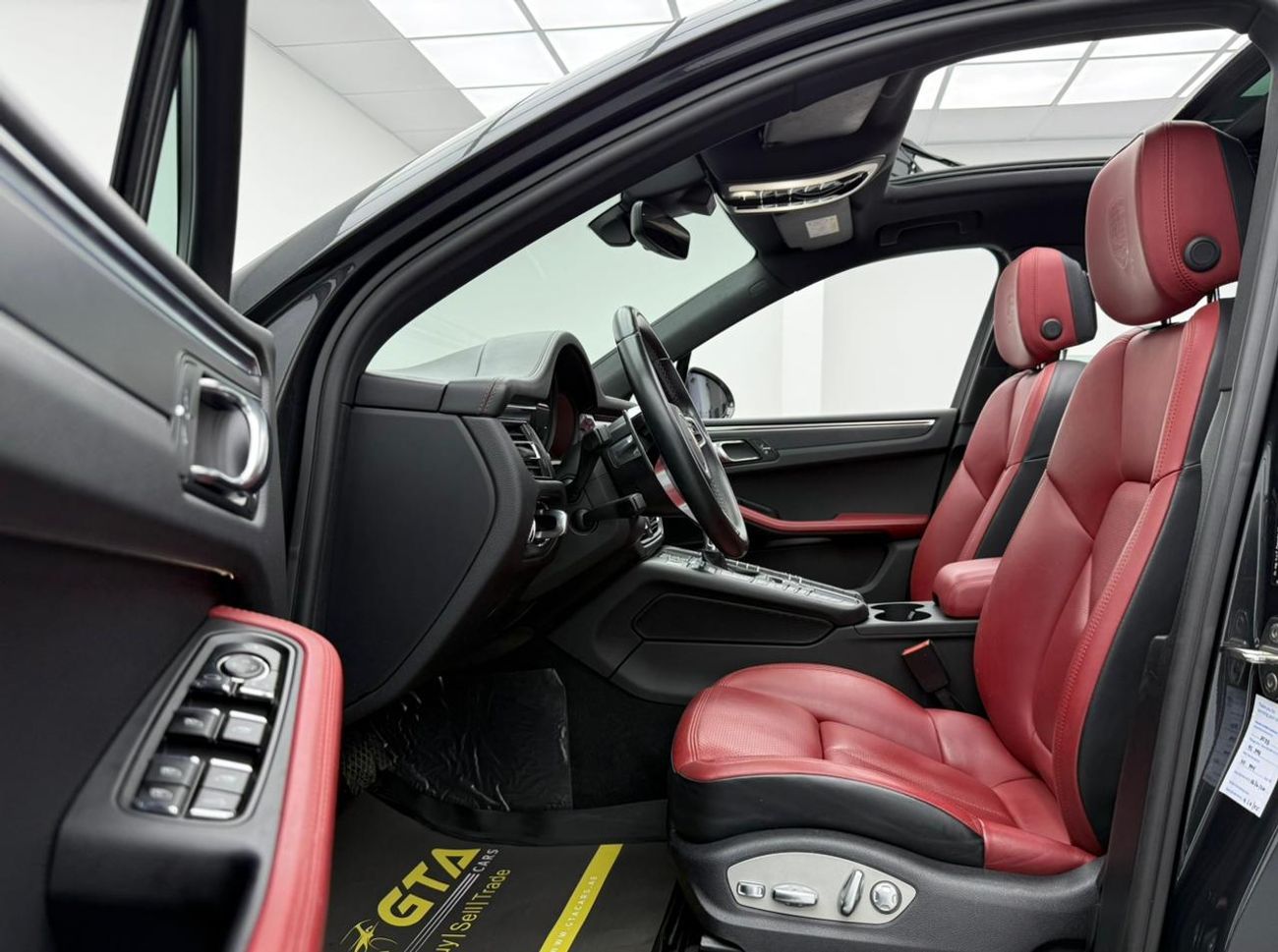 بورش ماكان Std 2.0L (252 HP) 2021 Porsche Macan, Warranty, Full Porsche Service History, Excellent Condition, G