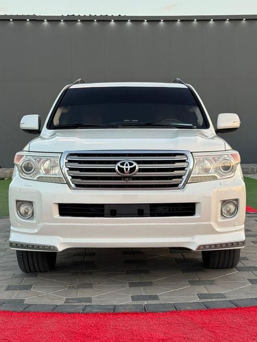 تويوتا لاند كروزر VXR+ 5.7L