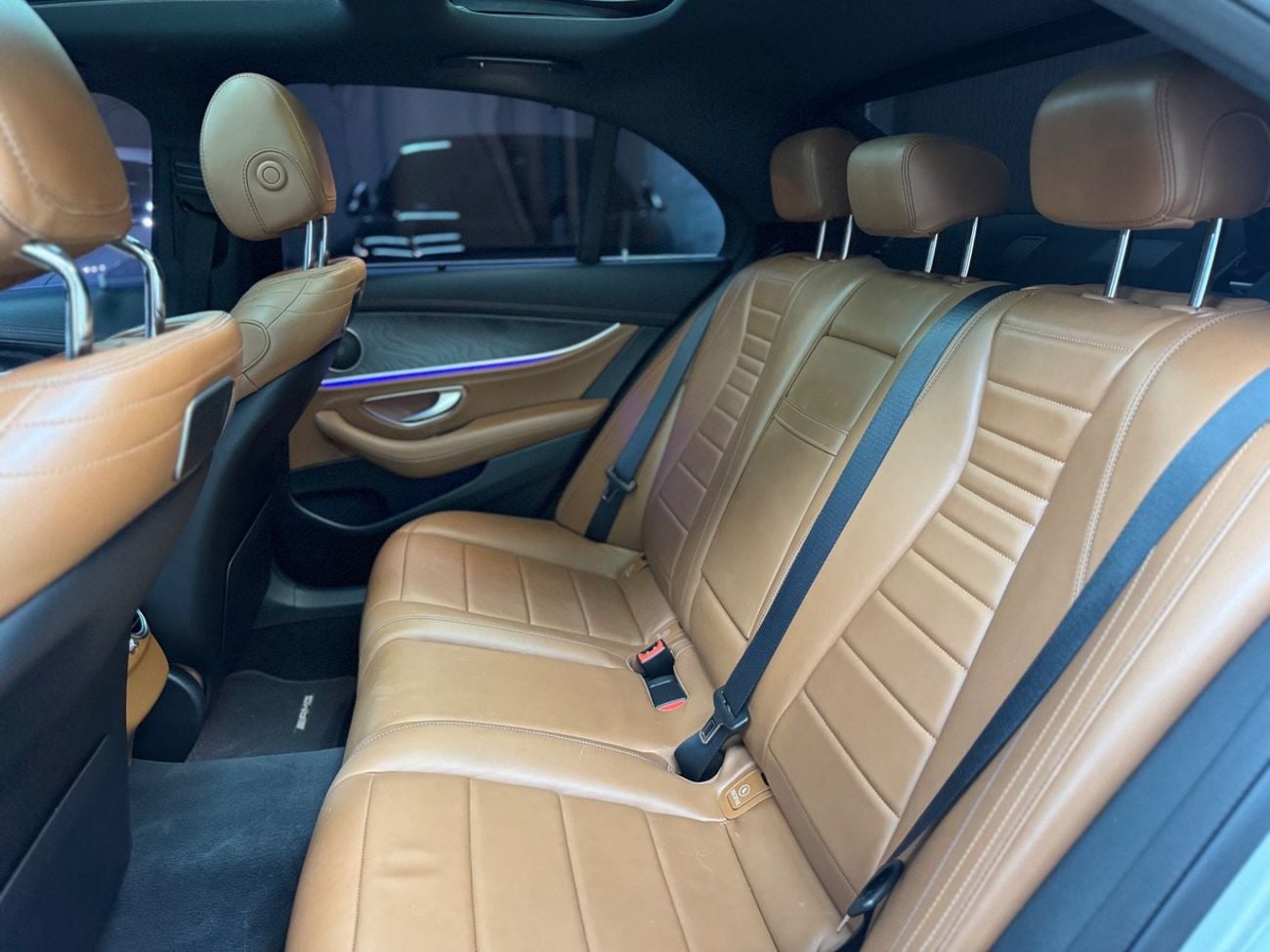 مرسيدس بنز E300 